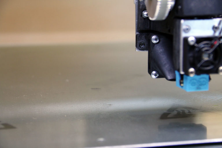 È possibile avere un piatto di stampa per stampare oggetti più grandi?